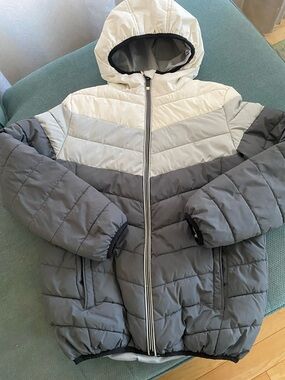 Local European Kids Hooded Puffer Jacket - Gray & White